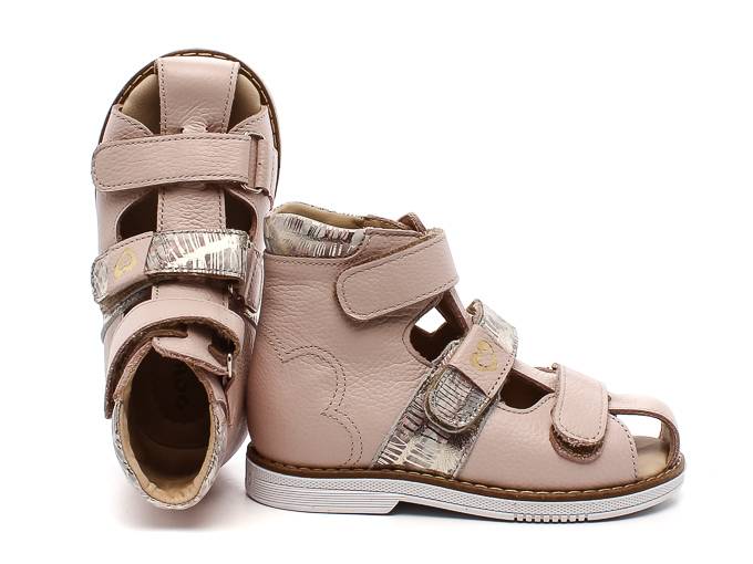 Сандалии закрытые